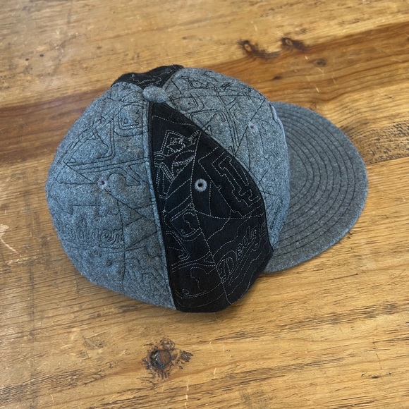 MLB Los Angeles Dodgers New Era 59/50 fitted felt flat brim hat - Picture 2 of 4